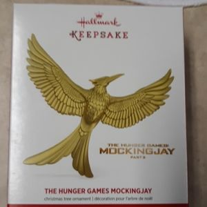 NIB Hallmark Keepsake Mockingjay Part 2